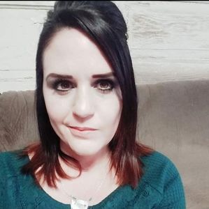 Meet your Posher, Cortney